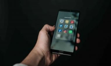 Bagaimana Media Sosial Mempengaruhi Gaya Komunikasi Kita