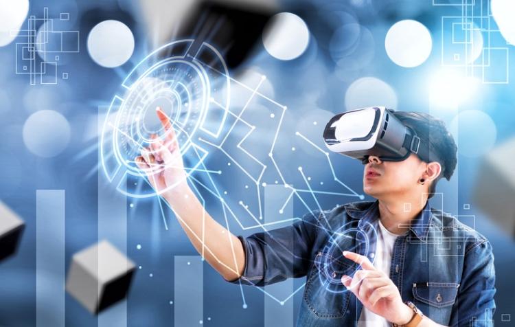 Pemrograman untuk AR/VR Peluang dan Tantangan Baru