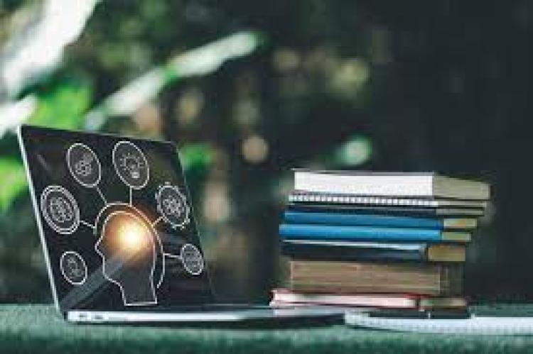 Keunggulan Menggunakan AI dalam Perencanaan dan Evaluasi Pembelajaran
