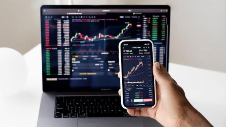 Investasi Modal Receh Rp10 Ribu, Bisa Punya Saham AS dan Crypto